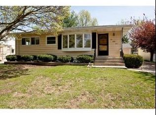 133 N Williams St, Westmont, IL