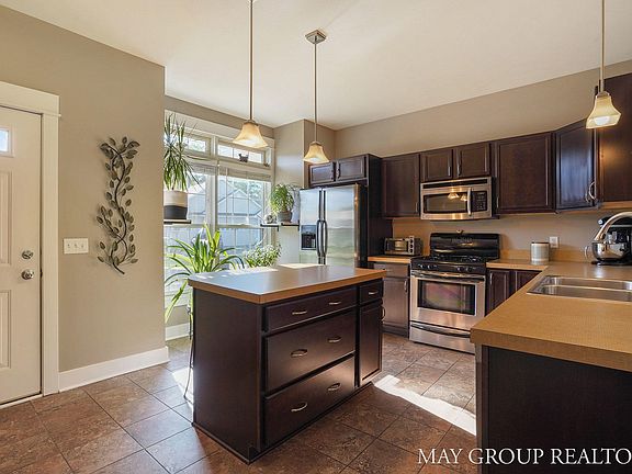 4th image of 1024 Kensington St NW #100