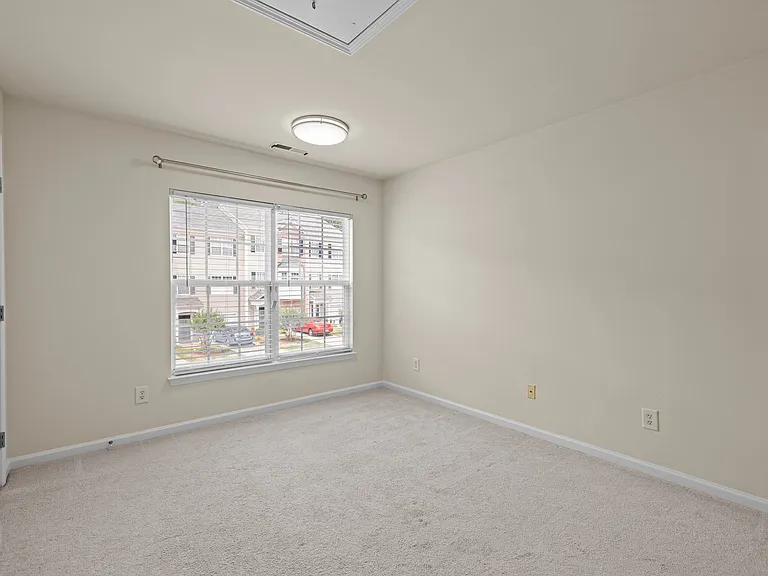 2713 Wyntercrest Ln — Photo 25