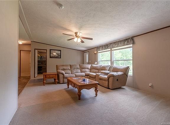 5th image of 108 Crois Ct
