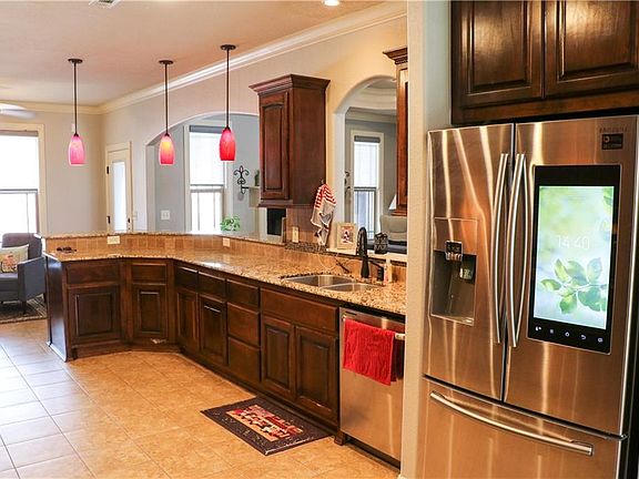 5th image of 308 Pebble Beach Dr