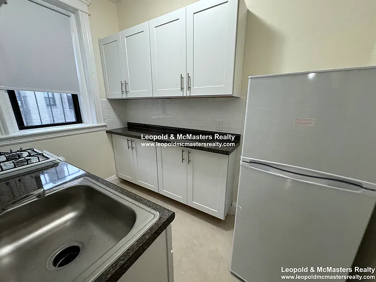 1124 Commonwealth Ave — Photo 65