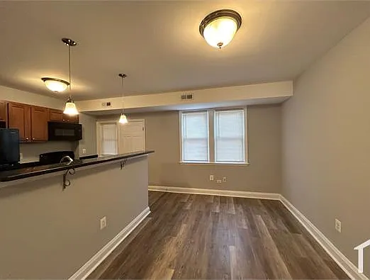 800 Braeside Rd — Photo 12