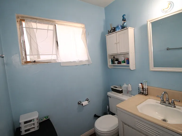 1360 Nancy St #B — Photo 6
