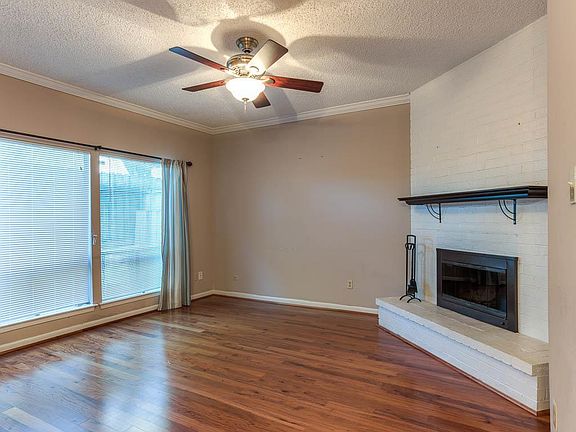 3rd image of 5910 Winsome Ln APT 4