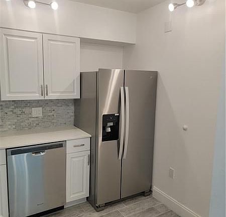 5th image of 919 Hillcrest Dr APT 710