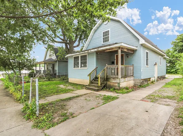 1103 N Market St, Champaign, IL 61820