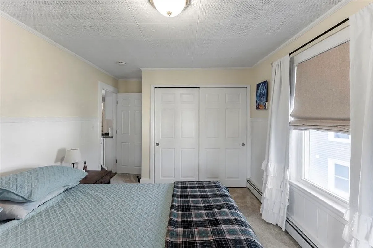 3 bed, $3,000 — Photo 4