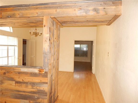 3rd image of 5605 Farris Dr