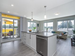 2555 Ware St #307, Abbotsford, BC V2S 0J4