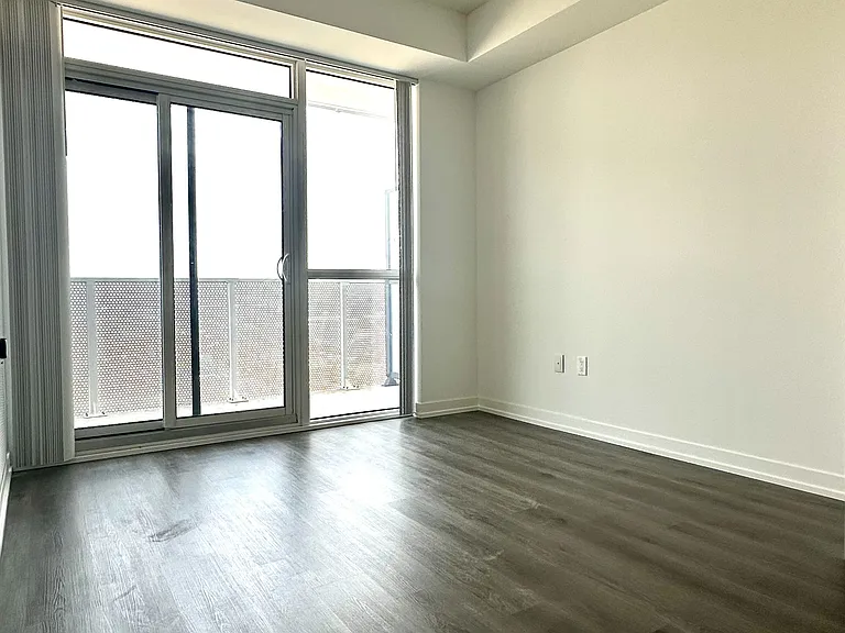 28 Interchange Way #1608 — Photo 9
