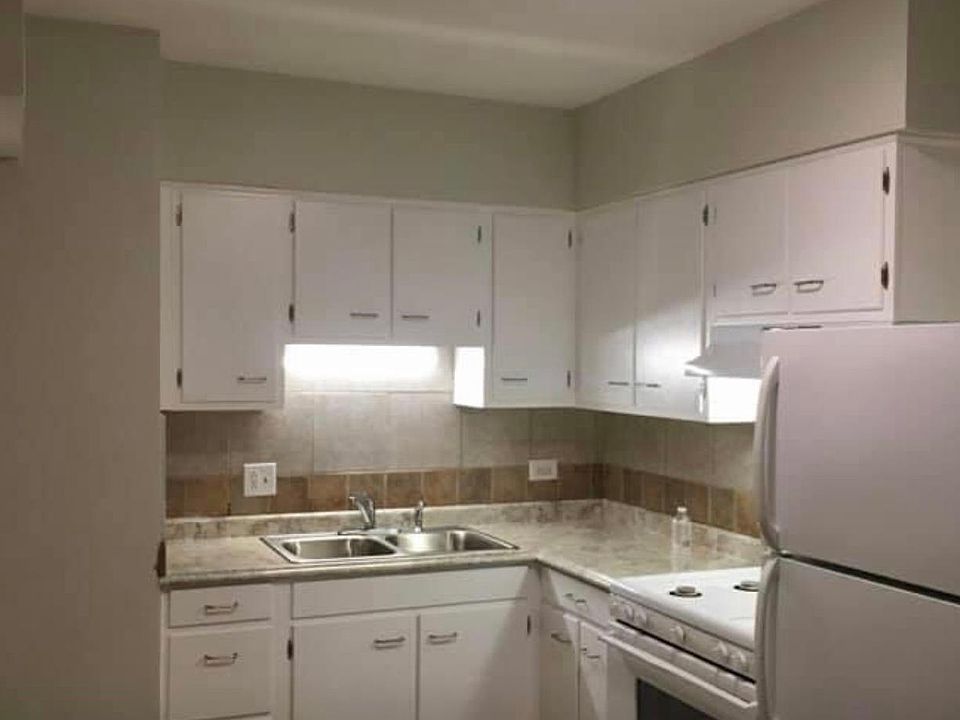 1st image of 1967 N 18th Ave APT 9