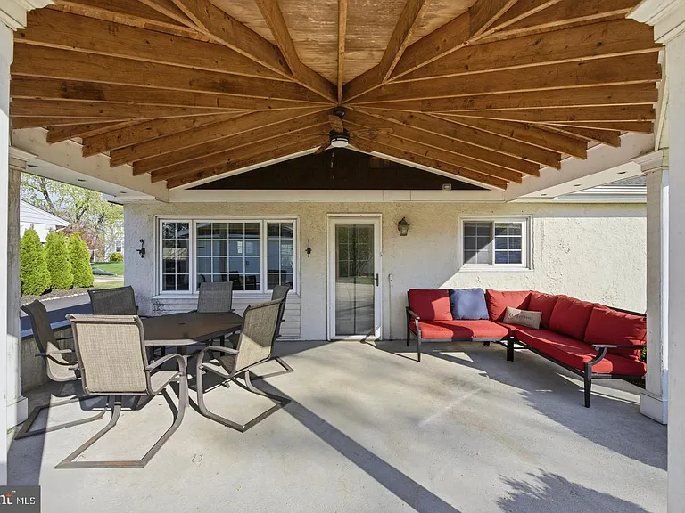 637 School Line Dr — Photo 12
