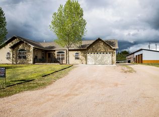 54 Country Ln, Moorcroft, WY 82721