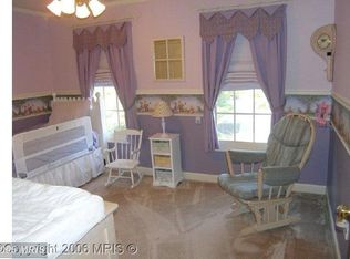 4 Rideout Ct, Gaithersburg, MD 20877