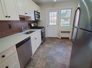 110 Blachley Rd UNIT 1, Stamford, CT 06902