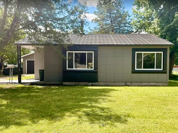 919 W 4th Ave, Oshkosh, WI 54902