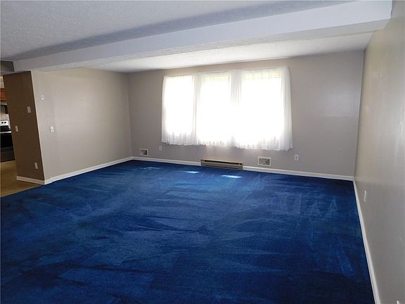 5th image of 24 Aconbury Dr
