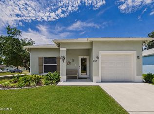 2425 86th Dr, Vero Beach, FL 32966