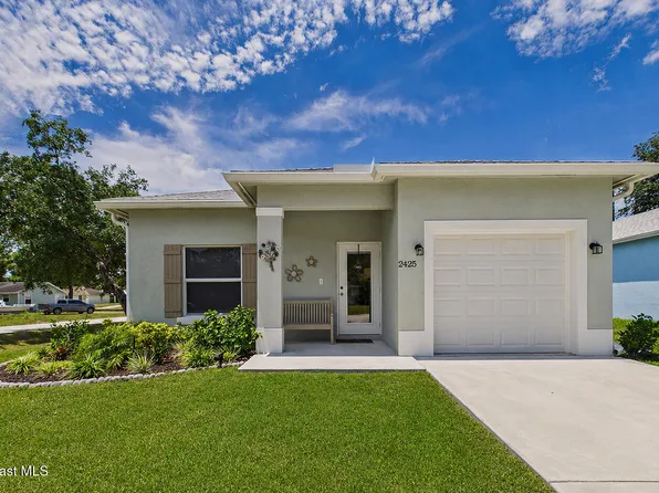 2425 86th Dr, Vero Beach, FL 32966