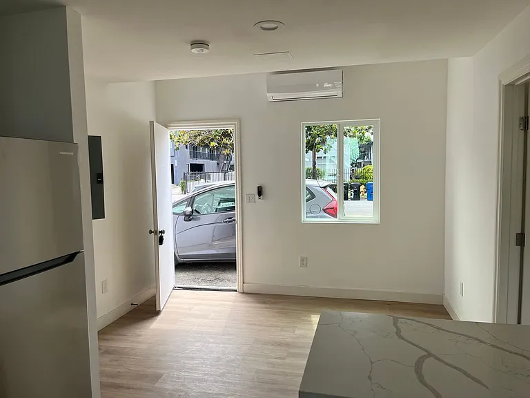 255 S Avenue 55 — Photo 8