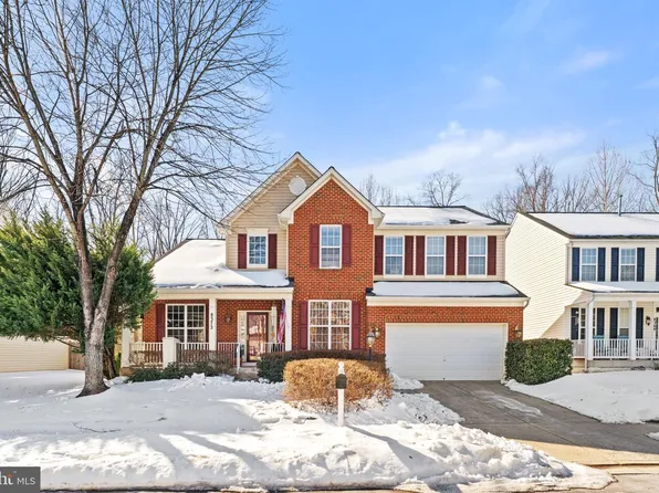 8372 Tenbrook Dr, Gainesville, VA 20155