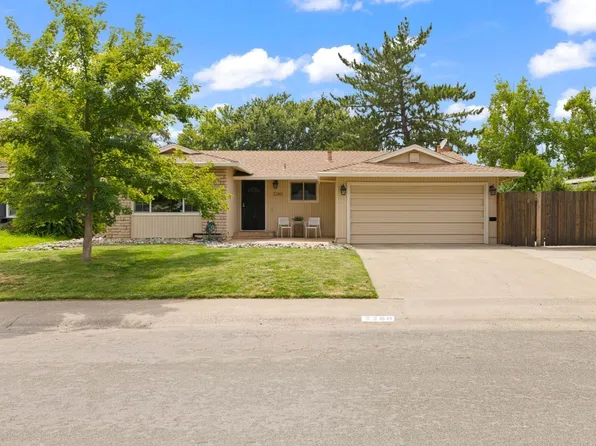 2260 Moorbrook Way, Sacramento, CA 95826