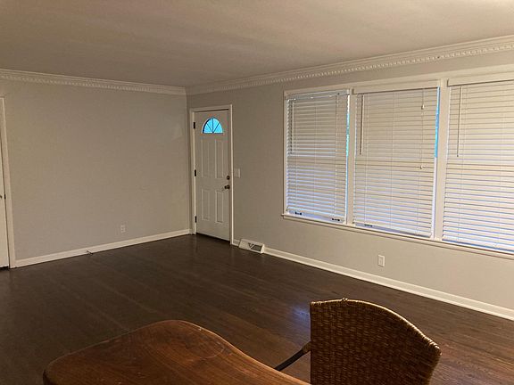 3rd image of 623 Harpeth Bend Dr