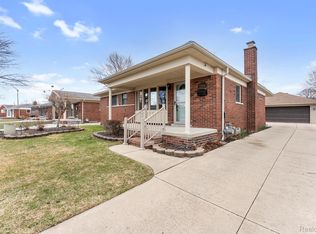 2384 Newman St, Trenton, MI 48183