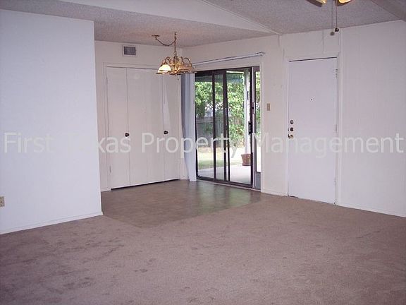 3rd image of 2710 Winding Creek Dr