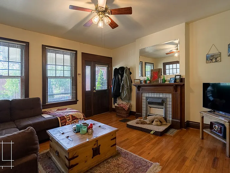 1238-1244 Forsythe Ave — Photo 4
