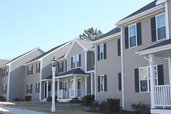 1st image of 101 Cherry St #25
