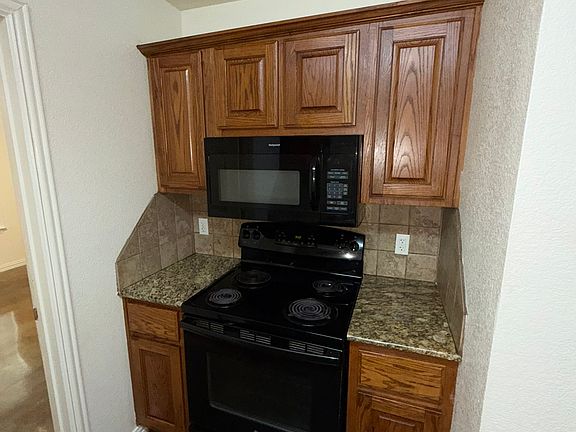 3rd image of 901 S 20th St #B