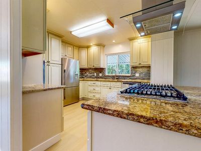 4 Estrella Drive, Santa Rosa, CA, 95403