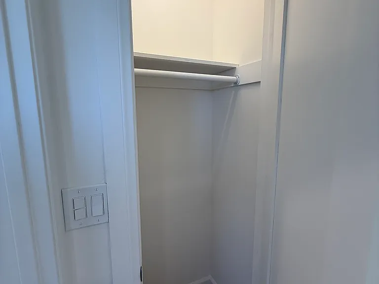 Middle Bedroom Closet