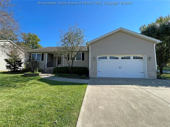 10 Thomas Dr, Hurricane, WV 25526