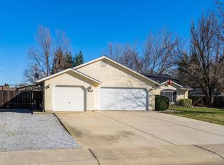 6546 Creekside St, Redding, CA 96001