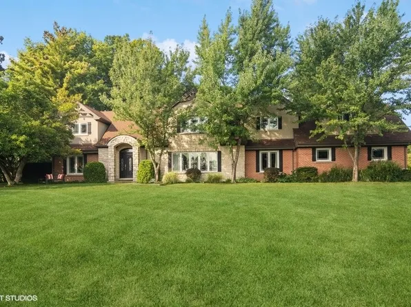 2204 Shiloh Dr, Long Grove, IL 60047