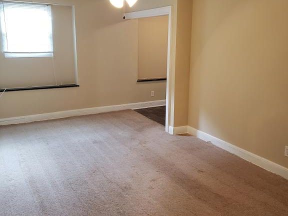 3rd image of 168 4th Ave APT I