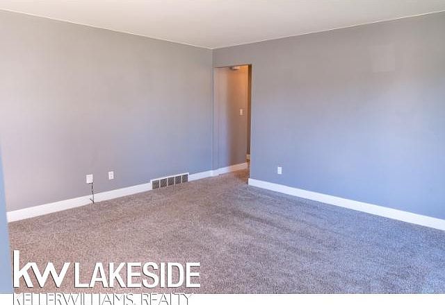 1620 Woodlawn Ave, photo 4