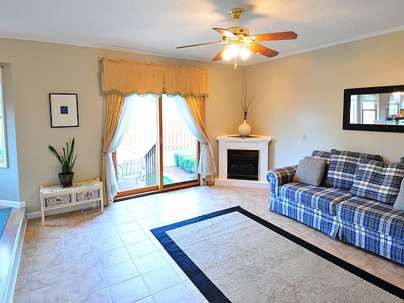 4th image of 5401 Oakwood Dr