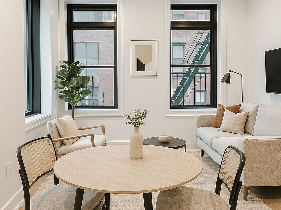 1st image of 307 W 39th St #3A