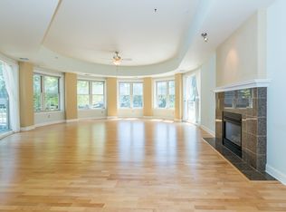 360 W Washington Ave UNIT 102, Madison, WI 53703