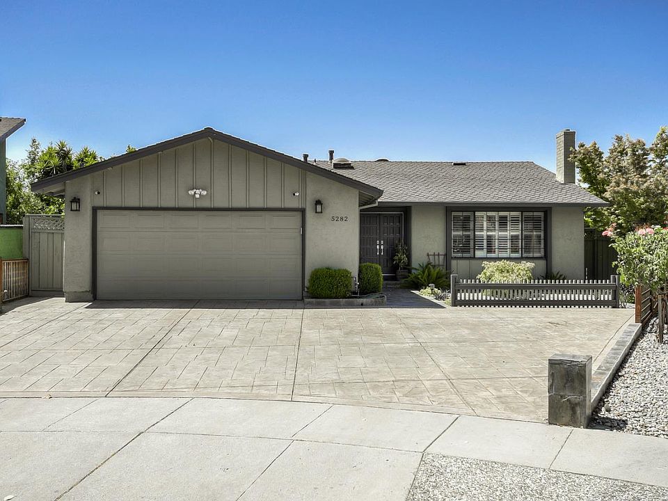 1st image of 5282 Turnberry Pl