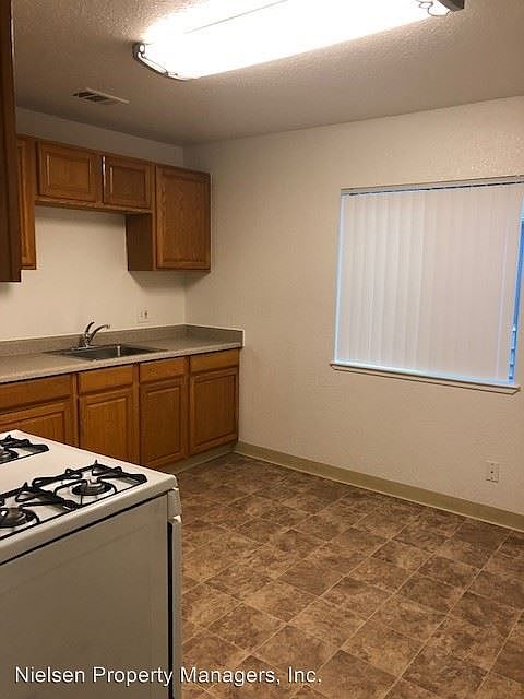 1st image of 1826 Madrone Ave