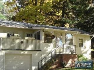 22 Bridge Ln, Yorktown Heights, NY 10598