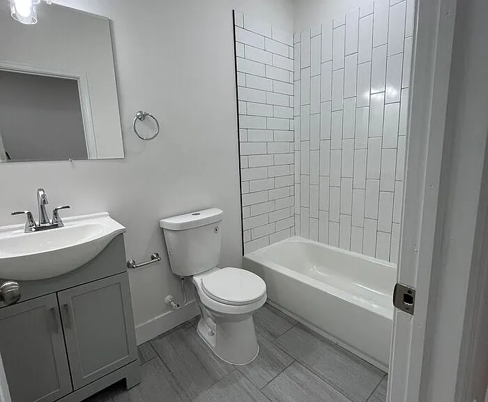 2399 Guilford Ave — Photo 19