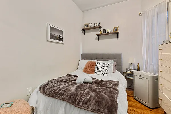 Rented by MNS | media 11