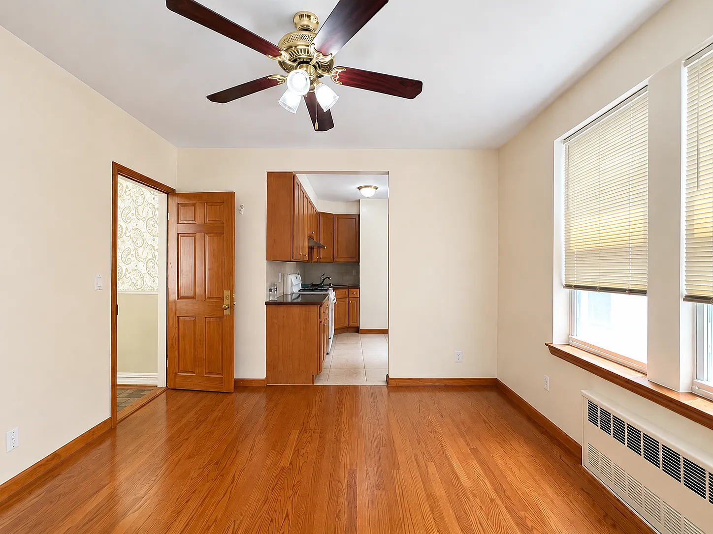 2 bed, $2,400 — Photo 4