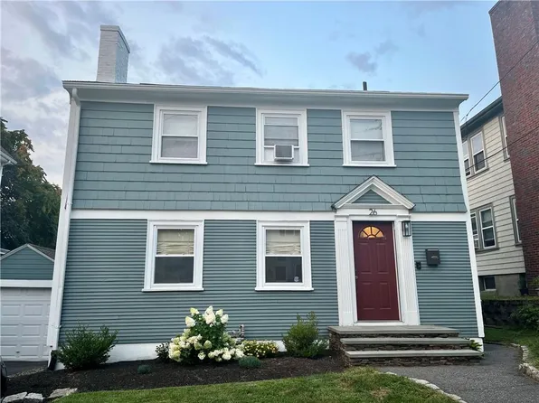 26 10th St, Providence, RI 02906